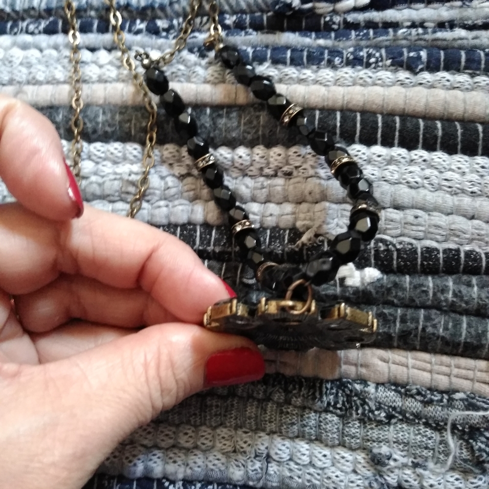 Vintage Brass and Black Beaded Pendant Necklace - Picture 5 of 15